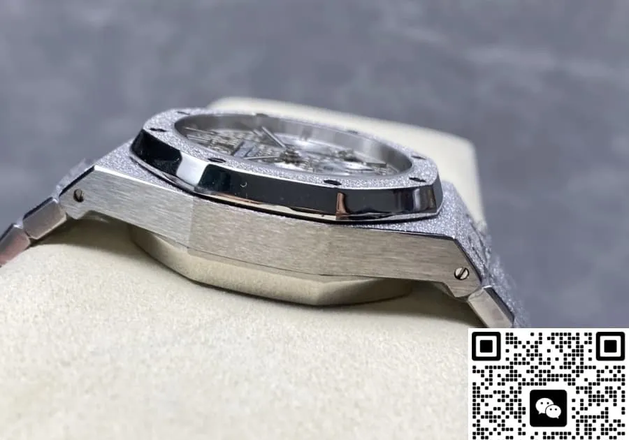 OM Factory Audemars Piguet Royal Oak 26239BC.GG.1224BC.01 1:1 Best Edition Replica Watch